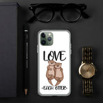 iPhone-Hülle - "Love Each Otter" - Schweinchen's Shop - iPhone 11 Pro