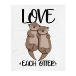 Tagesdecke - "Love Each Otter" - Schweinchen's Shop - Default Title